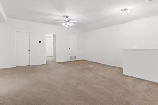 3800 Windy Point Dr, Denton, TX 76208 - Photo 34