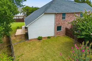 3800 Windy Point Dr, Denton, TX 76208 - Photo 34