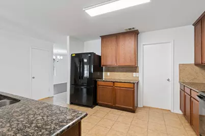 3800 Windy Point Drive, Denton, TX 76208 - Photo 12