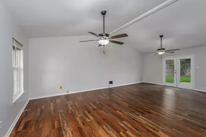 128 Kingsbridge Drive, Garland, TX 75040 - Photo 6