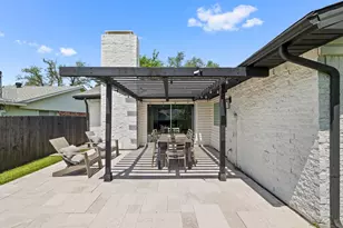 9306 Rolling Rock Ln, Dallas, TX 75238 - Photo 30