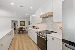 9306 Rolling Rock Ln, Dallas, TX 75238 - Photo 18