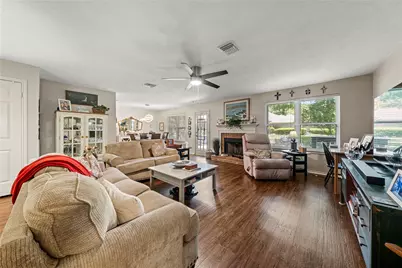 137 Pleasant Grove Lane, Waco, TX 76712 - Photo 6