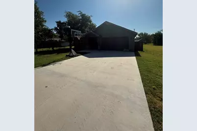 225 Scurry Avenue, Tuscola, TX 79562 - Photo 1