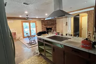 2320 Los Robles Dr, Grapevine, TX 76051 - Photo 10