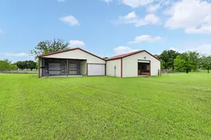 10373 Bobbie Ln, Pilot Point, TX 76258 - Photo 30