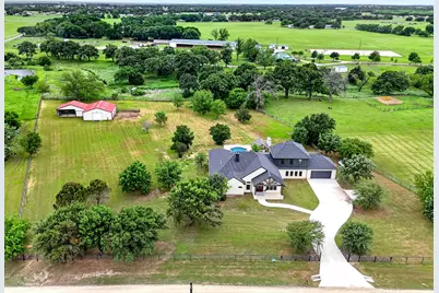 10373 Bobbie Lane, Pilot Point, TX 76258 - Photo 1