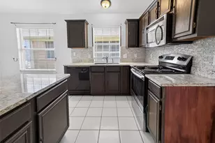 1025 Highland Station Dr, Saginaw, TX 76131 - Photo 12