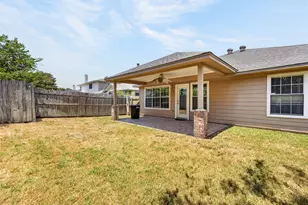1025 Highland Station Dr, Saginaw, TX 76131 - Photo 38