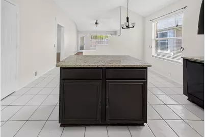 1025 Highland Station Drive, Saginaw, TX 76131 - Photo 14