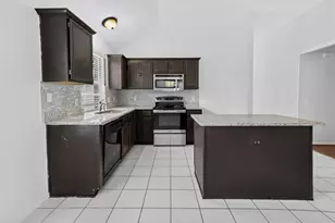 1025 Highland Station Dr, Saginaw, TX 76131 - Photo 10