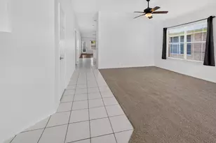 1025 Highland Station Dr, Saginaw, TX 76131 - Photo 8