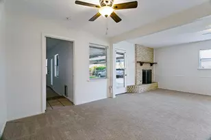 412 Franklin Dr, Euless, TX 76040 - Photo 12