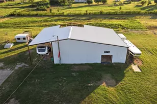 6591 Fm 1758, Bowie, TX 76230 - Photo 34