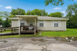 2323 N 39th St, Waco, TX 76708 - Photo 6