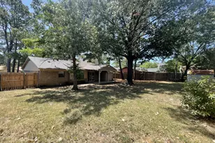 3502 Leighton Dr, Arlington, TX 76015 - Photo 12