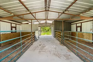 1642 NW Co Rd 1040, Corsicana, TX 75110 - Photo 36