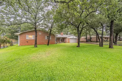 210 Mistletoe Lane, Keene, TX 76059 - Photo 2