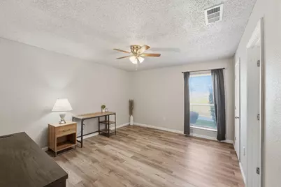 2306 Carol Good Lane, Carrollton, TX 75006 - Photo 10