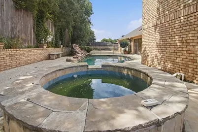6701 Mt Vernon Court, Arlington, TX 76017 - Photo 6