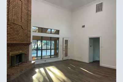 6701 Mt Vernon Court, Arlington, TX 76017 - Photo 2