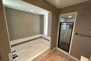 1026 Goldenrod Dr, Garland, TX 75043 - Photo 16