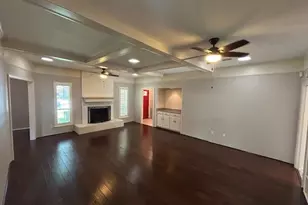 1026 Goldenrod Dr, Garland, TX 75043 - Photo 8