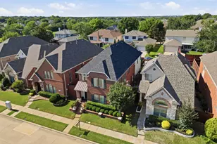 2133 Broadstone Dr, Plano, TX 75025 - Photo 32