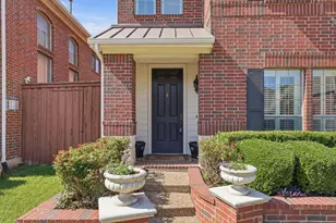 2133 Broadstone Dr, Plano, TX 75025 - Photo 2
