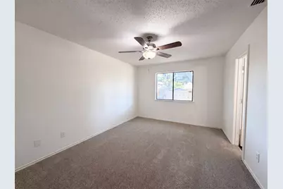 220 Creekwood Lane, Fort Worth, TX 76134 - Photo 10