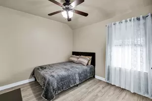 118 Cherokee St, Greenville, TX 75402 - Photo 8