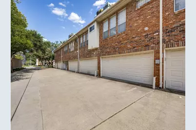5907 Hillcrest Avenue #C2, University Park, TX 75205 - Photo 2