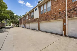 5907 Hillcrest Ave, University Park, TX 75205 - Photo 2
