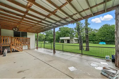 525 Surrey Lane, Burleson, TX 76028 - Photo 14