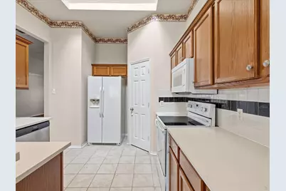 3860 Gillespie Drive, Carrollton, TX 75010 - Photo 14