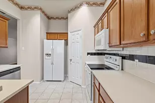 3860 Gillespie Dr, Carrollton, TX 75010 - Photo 14