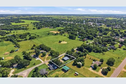 538 W Hughes Street, Collinsville, TX 76233 - Photo 8
