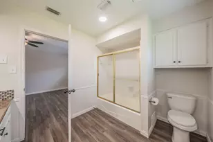 1100 Purdue Dr, Arlington, TX 76012 - Photo 36