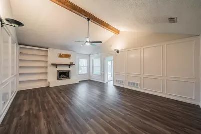 1100 Purdue Drive, Arlington, TX 76012 - Photo 8