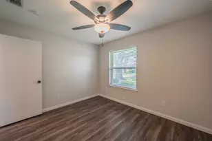 1100 Purdue Dr, Arlington, TX 76012 - Photo 24