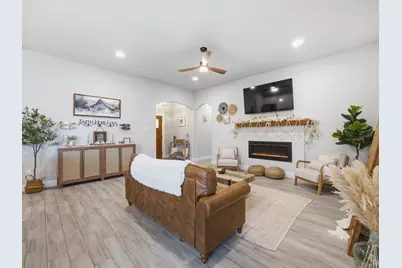 956 Sam Street, Springtown, TX 76082 - Photo 2