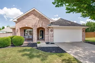 200 Ferndale Dr, McKinney, TX 75071 - Photo 2