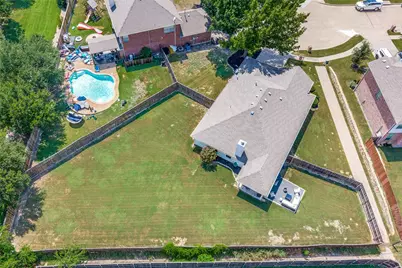 200 Ferndale Drive, McKinney, TX 75071 - Photo 1