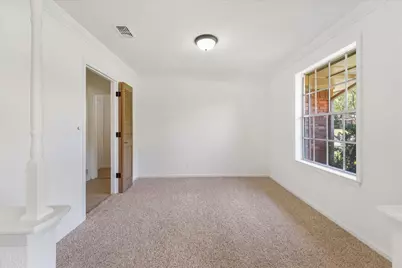 718 Ridgecrest Circle, Denton, TX 76205 - Photo 6