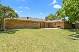 718 Ridgecrest Cir, Denton, TX 76205 - Photo 24