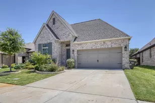321 Foxthorne Way, Little Elm, TX 75068 - Photo 2