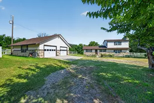 6709 County Rd 527, Burleson, TX 76028 - Photo 4