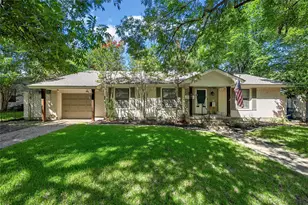 301 N 40th St, Waco, TX 76710 - Photo 2