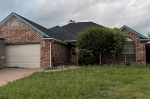 1012 Porter Pl, Sanger, TX 76266 - Photo 2