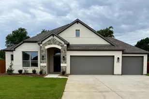 610 Kyle Dr, Tioga, TX 76271 - Photo 1